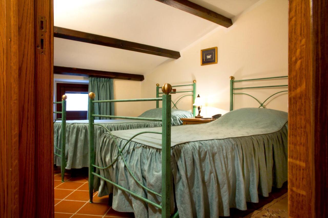 Villa Con Piscina "La Dogana Di Spoleto " 산타나톨리아디나르코 외부 사진